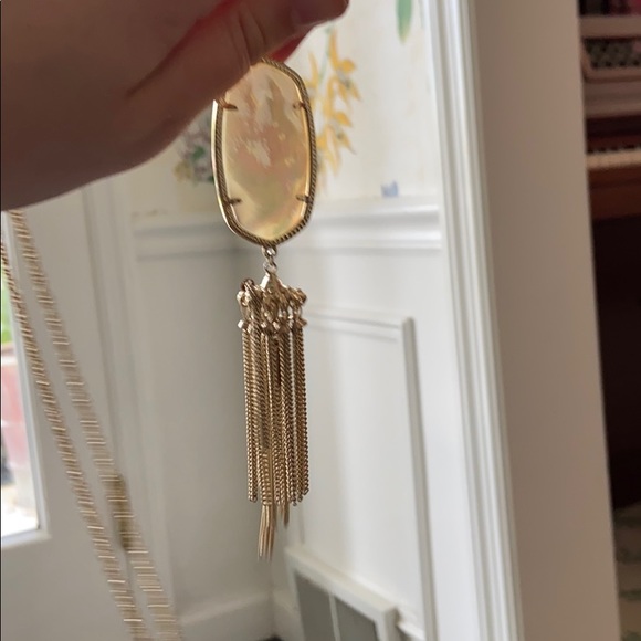 Kendra Scott Jewelry - Kendra Scott Mother of Pearl Rayna